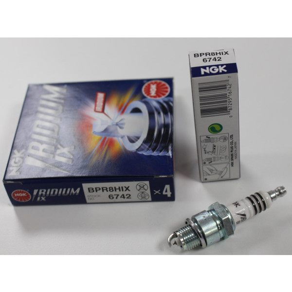 NGK NGK Spark Plug BPR8HIX Iridium Plugs [Box 4]